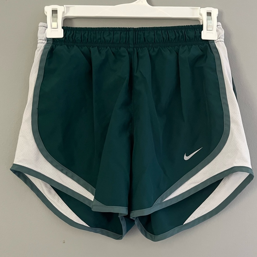 XS, green Nike shorts